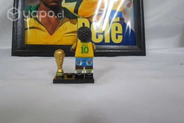 Figura más cuadro Pelé Selección Brasil
