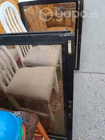Ventanas de vidrio mate con marco