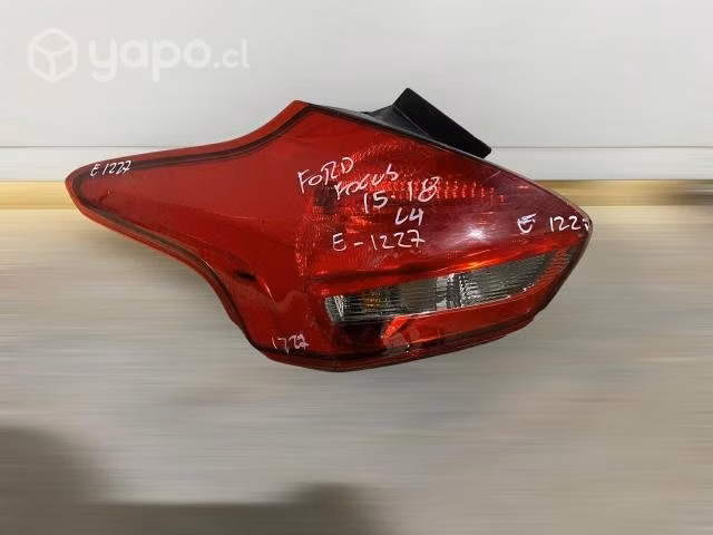 Foco trasero lh ford focus 2015-2018