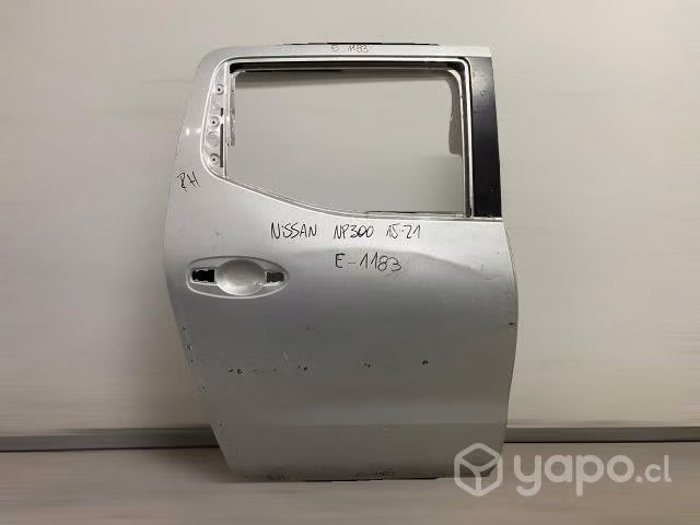 Puerta trasera rh nissan np