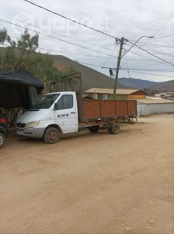 Camión Mercedes Benz sprinter 413