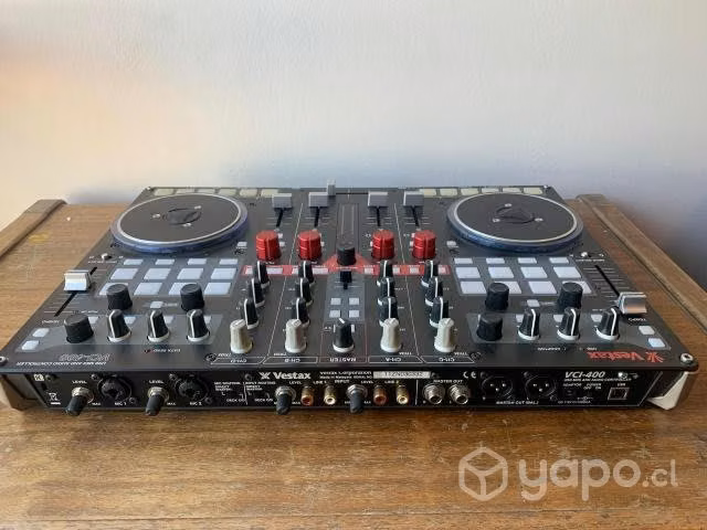 Controlador DJ Profesional 4 deck, sin uso