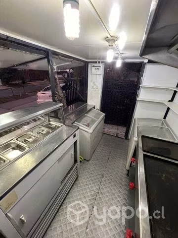 Foodtruck 3x2 mt, equipado