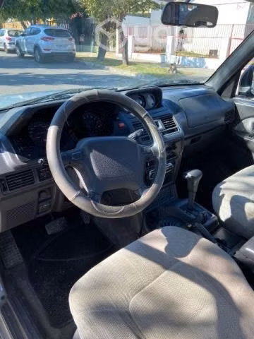 Mitsubishi montero 1996