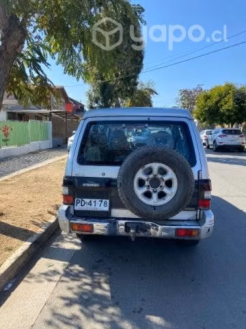 Mitsubishi montero 1996