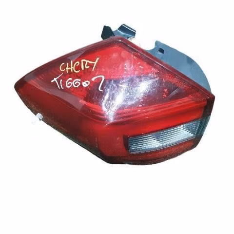 6878 foco izquierdo chery tiggo  detall