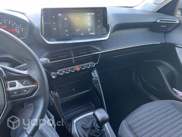 Vendo auto impecable PEUGEOT 2008  2021