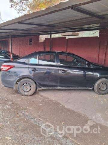 Vendo colectivo  TOYOTA YARIS 2017 - Imagen 2