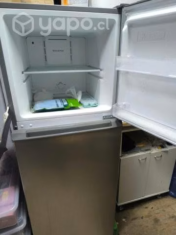 Refrigador Mabe 220 litros usado - Imagen 2