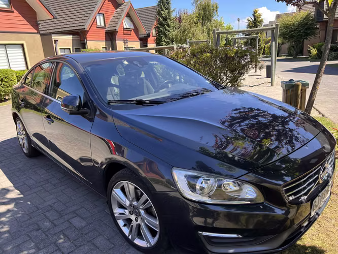 Vendo Volvo S60 2014 Petrolero
