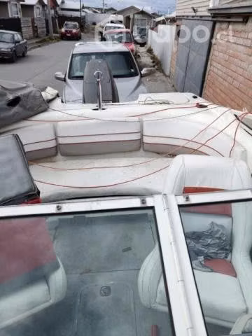 Lancha deportiva