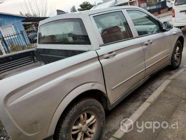 Se vende Ssangyong SPORT año 2011precio convesable