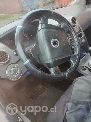 Se vende Ssangyong SPORT año 2011precio convesable