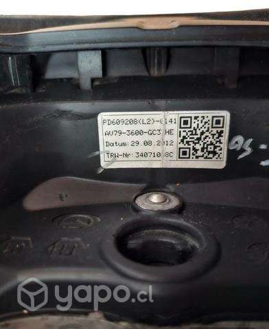 Manubrio/Volante Mazda BT Con Desgaste - Imagen 6
