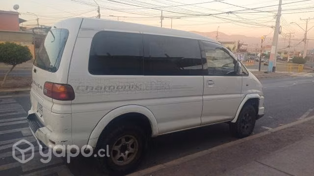 Delica 4x4 año 2000