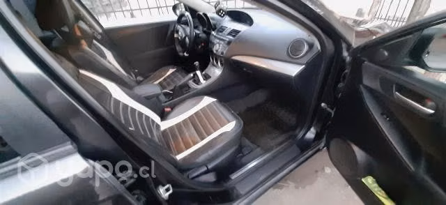 Mazda 2010