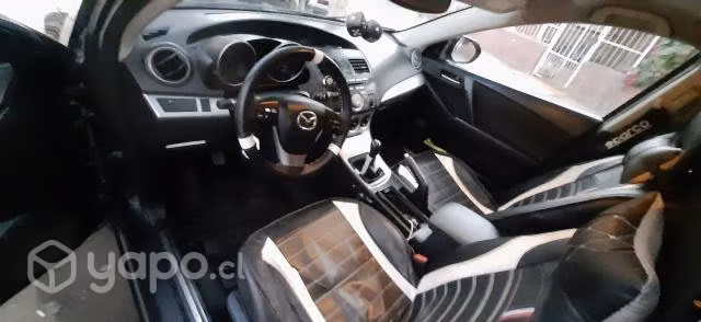 Mazda 2010