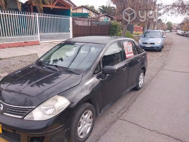 Nissan tiida 2012