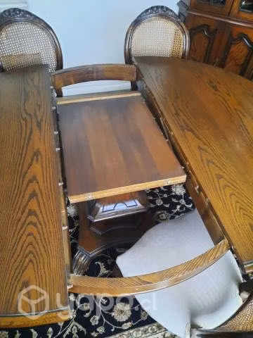 Juego comedor extensible con 6 sillas
