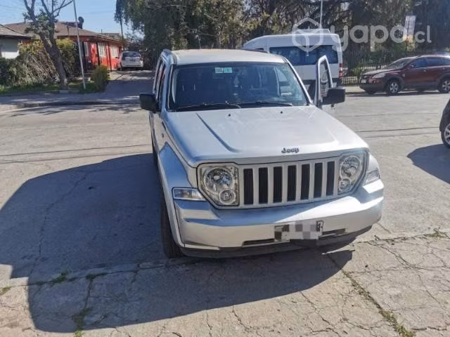 Vendo Jeep cherokee liberty 4x4 motor V6 3.7cc