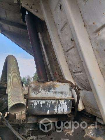 Camion kamaz en desarme - Imagen 4