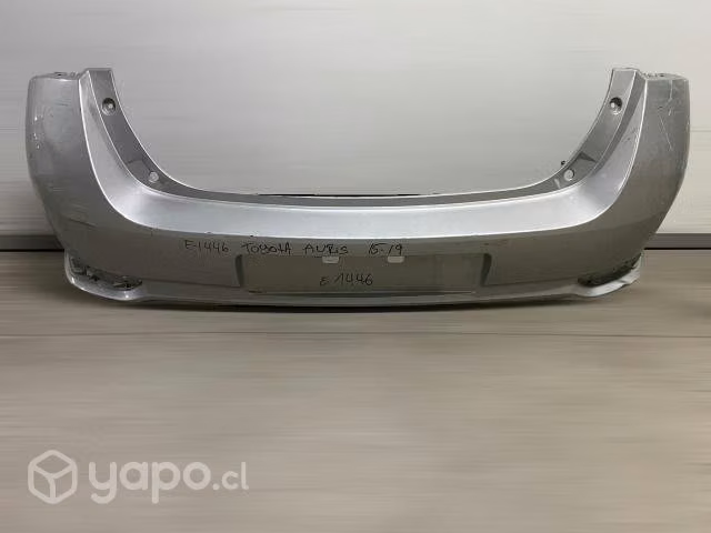 Parachoque trasero toyota auris 2015-2019