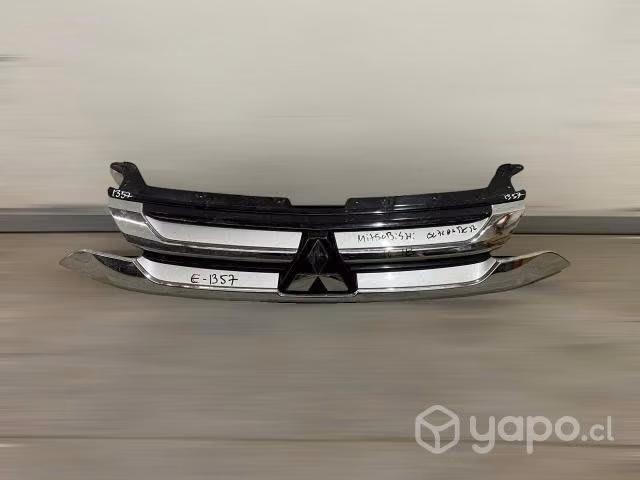 Mascara mitsubishi outlander 2016-2018
