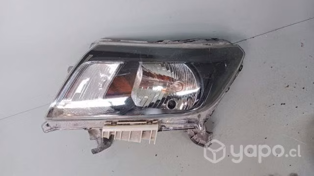 Optico nissan np300 sin led fondo negro