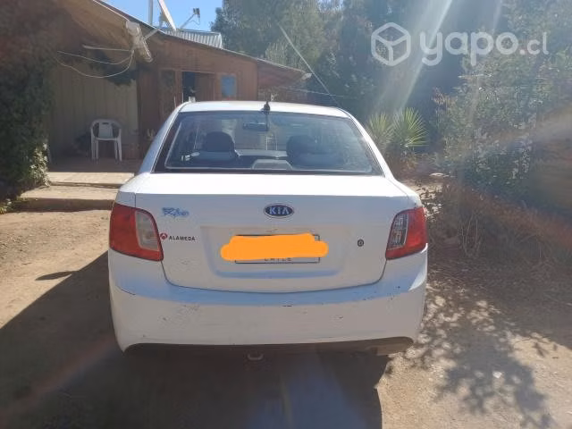 Kia rio JB 2012