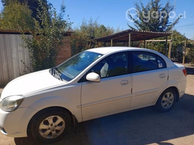 Kia rio JB 2012