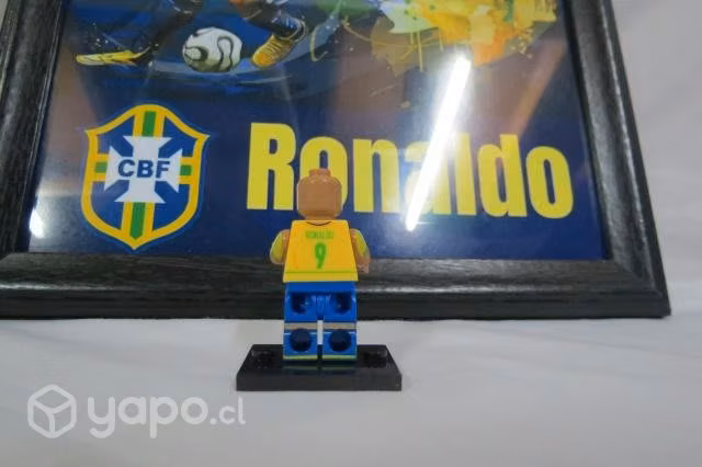 Ronaldo Cuadro más figura tipo lego