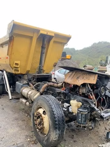 Freightliner m2 desarme