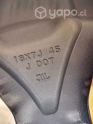 Llanta con neumatico Renault Alaskan aro 18 nueva