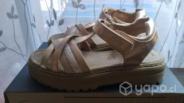 Hermosas Chalas Colloky Talla 34 (solo 1 postura) - Imagen 2