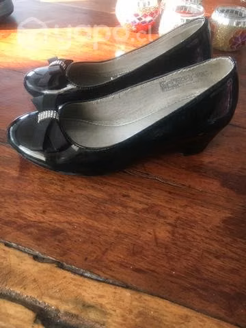 Zapatos/charol con taco en Número 30. - Imagen 4