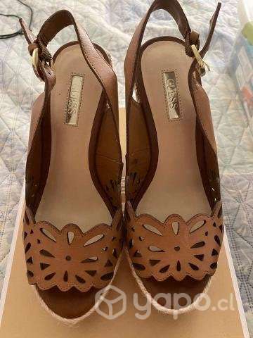 Sandalias como nueva marca guess - Imagen 2