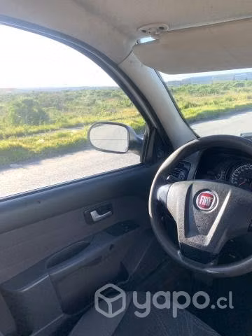Fiat strada 2014
