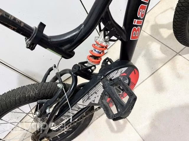 Bicicleta Bianchi aro 16 golliat