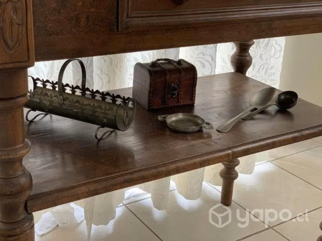 Mueble antiguo