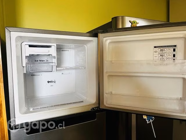 Refrigerador Samsung casi nuevo