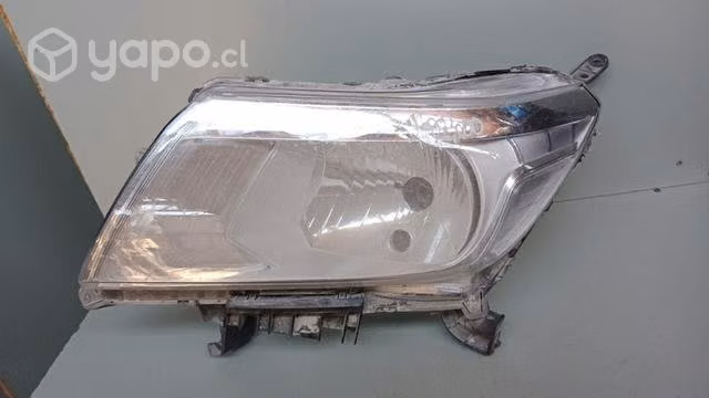 Optico nissan np300 cromado sin led