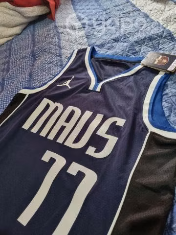 Jersey camiseta NBA Luka Doncic temporada 2024