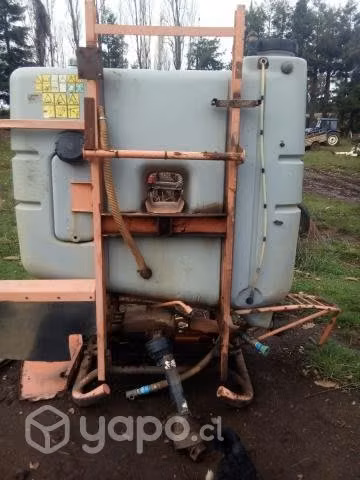 Fumigadora jacto 600 litros