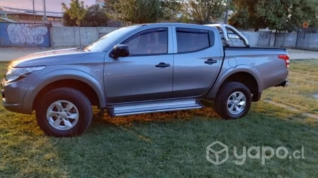 Camioneta mitsubishi 2019