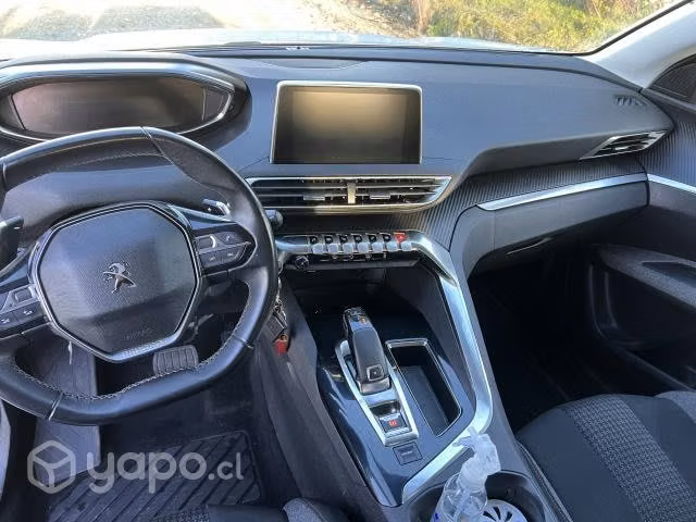Vendo Peugeot 3008 año 2019 única dueña