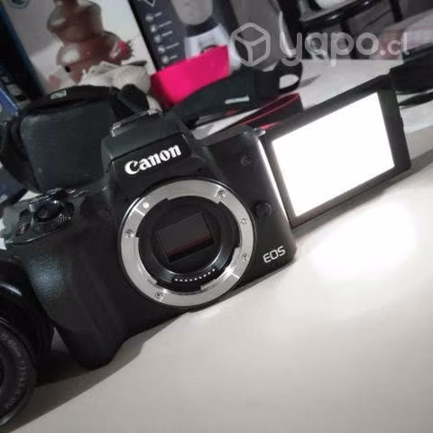 Camara canon m50 en perfecto estado