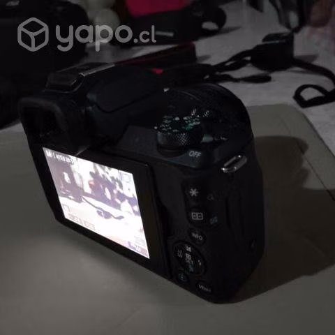 Camara canon m50 en perfecto estado