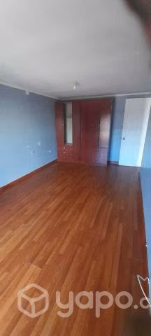 Se arrienda amplia casa