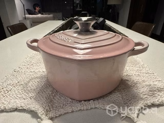 Olla Hierro Pink Corazón Le Creuset