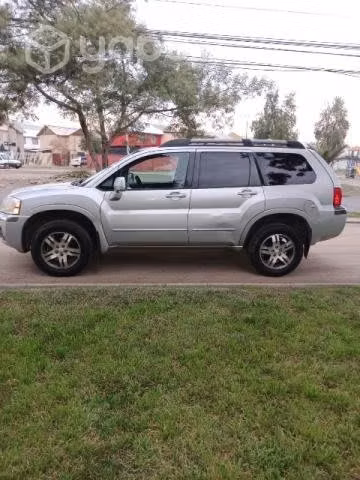 Vendo Mitsubishi Endeavor